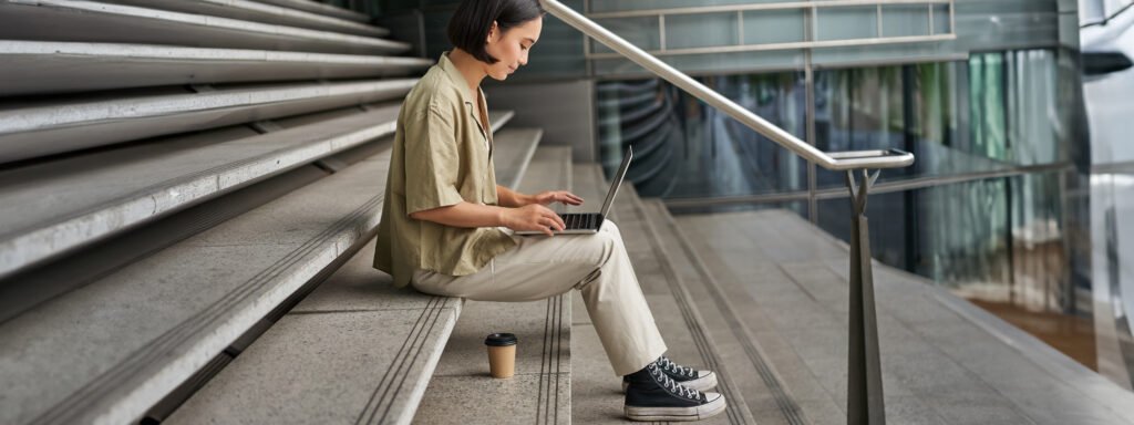 Digital detox for focus and mental clarity
